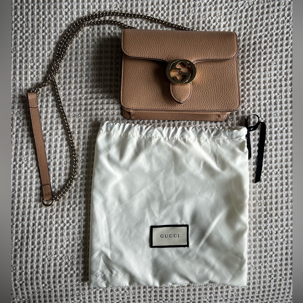 Gucci Crossbody/Shoulder Bag with Gold Chain - Picture 2 of 16